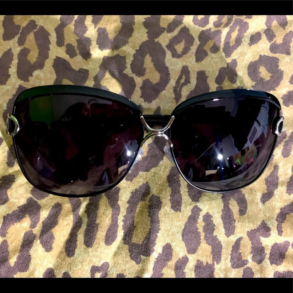 Woman’s Sunglasses